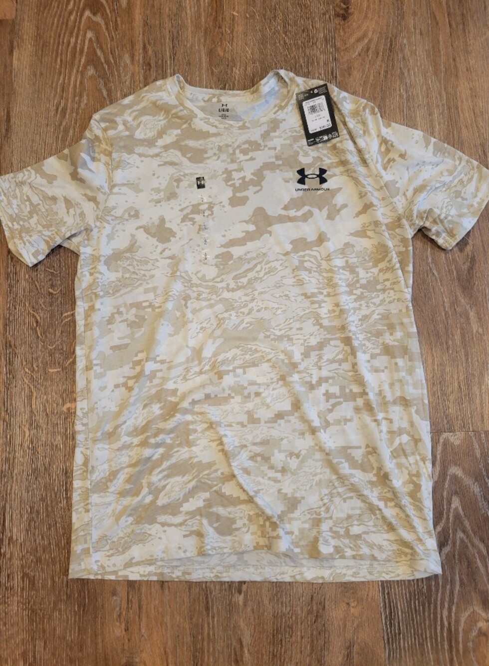 NWT Mens L Under Armour Camo Tshirt